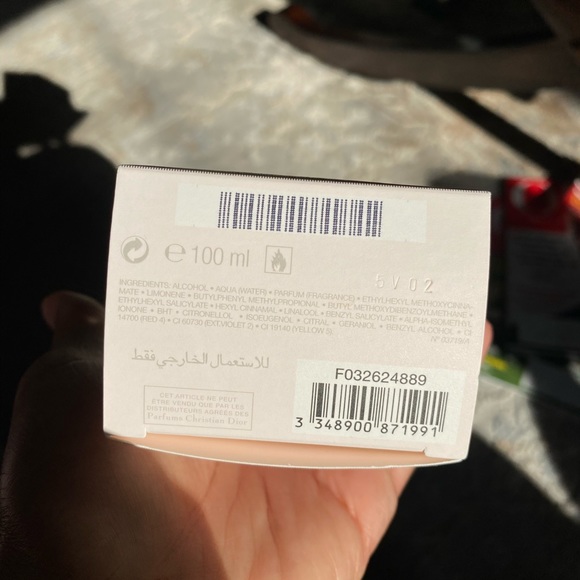 Miss Dior fragrance box (3.4 oz size) and now bottle as well. - Picture 3 of 8